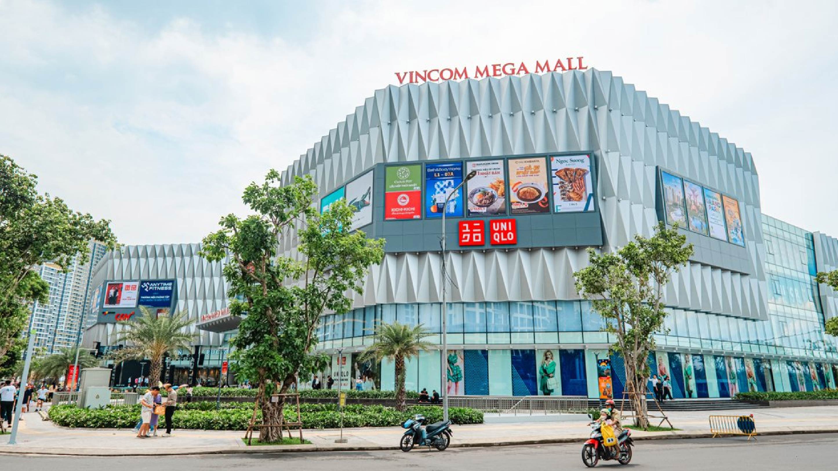 VINCOM MEGA MALL